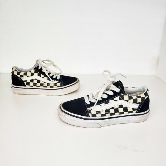vans checkered lace